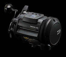 Load image into Gallery viewer, Daiwa Tanacom 1200 Electric Fishing Reel With FREE RB700 Kit
