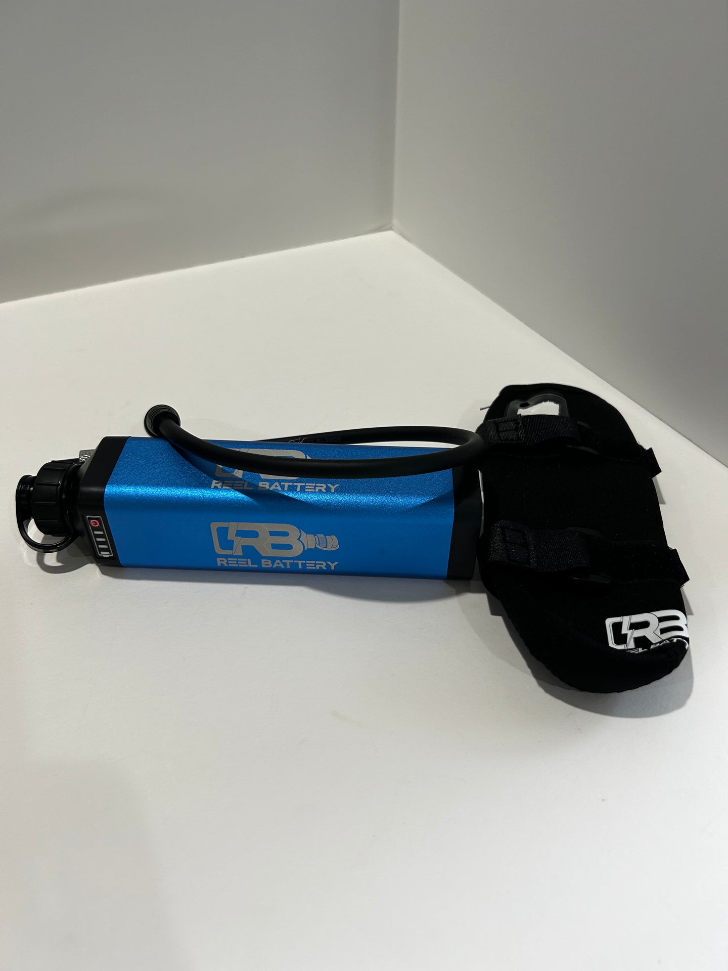 Reel Battery G2 XL, with Strapped Cover & Choice of Adapter!